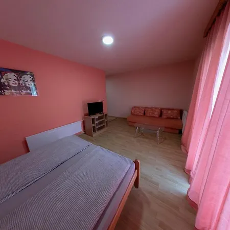 Crvena Jabuka Kljuc