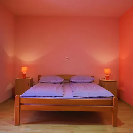 Crvena Jabuka Apartment