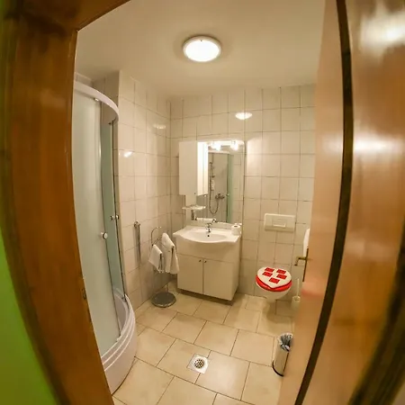 Crvena Jabuka Apartment Kljuc