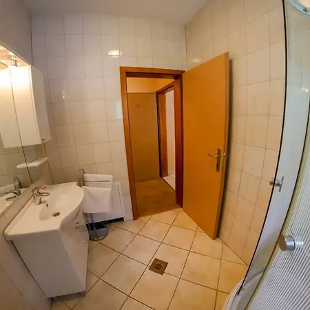 Crvena Jabuka Apartment