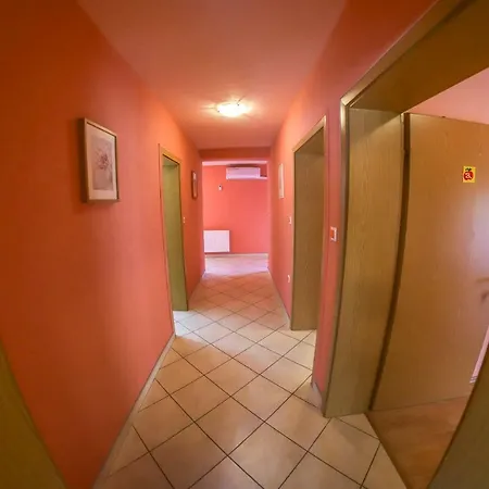 Crvena Jabuka * Kljuc