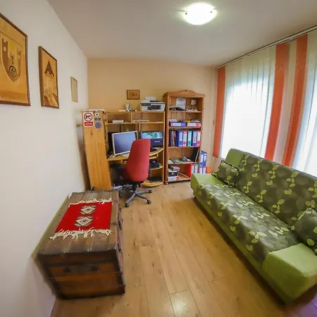 Crvena Jabuka Kljuc